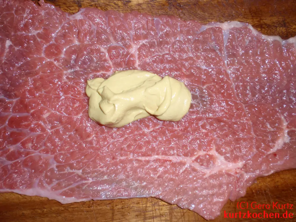 Rezept für Rinder Rouladen - Senfhaufen auf der Roulade
