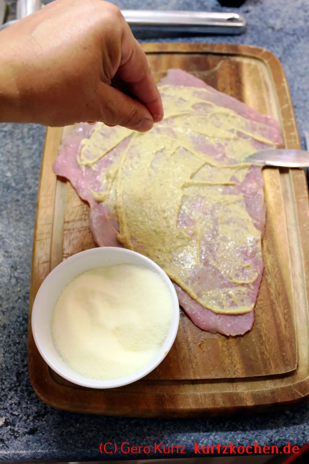 Rezept für Schweinerouladen - salzen