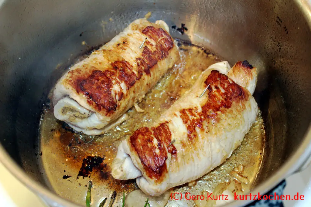 Rezept für Schweinerouladen - Anbraten