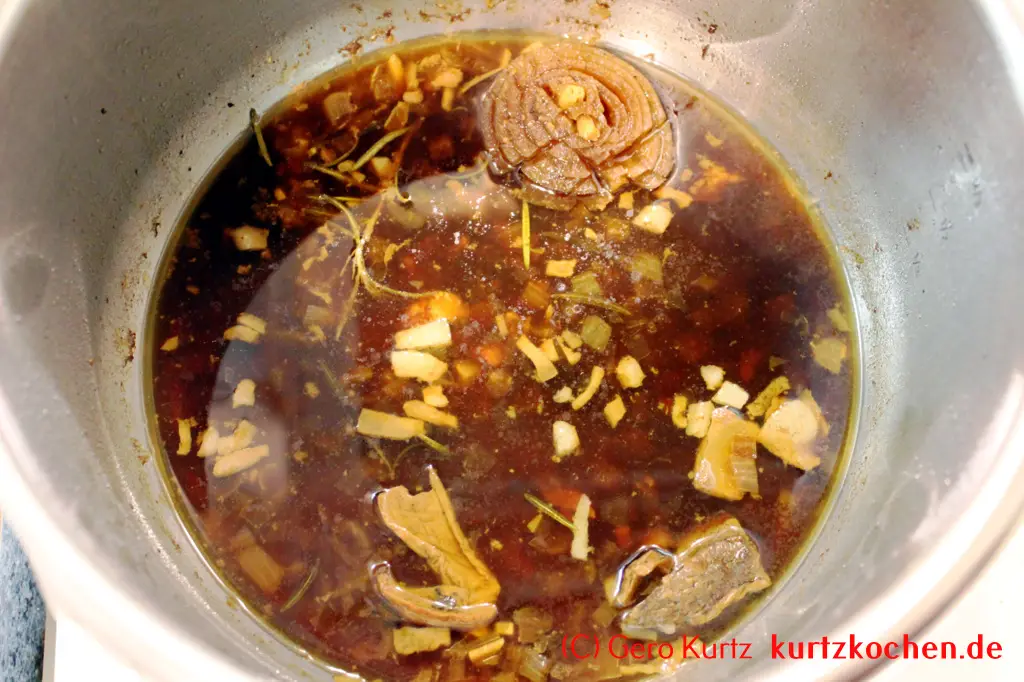 Rezept für Schweinerouladen - nach dem Ablöschen