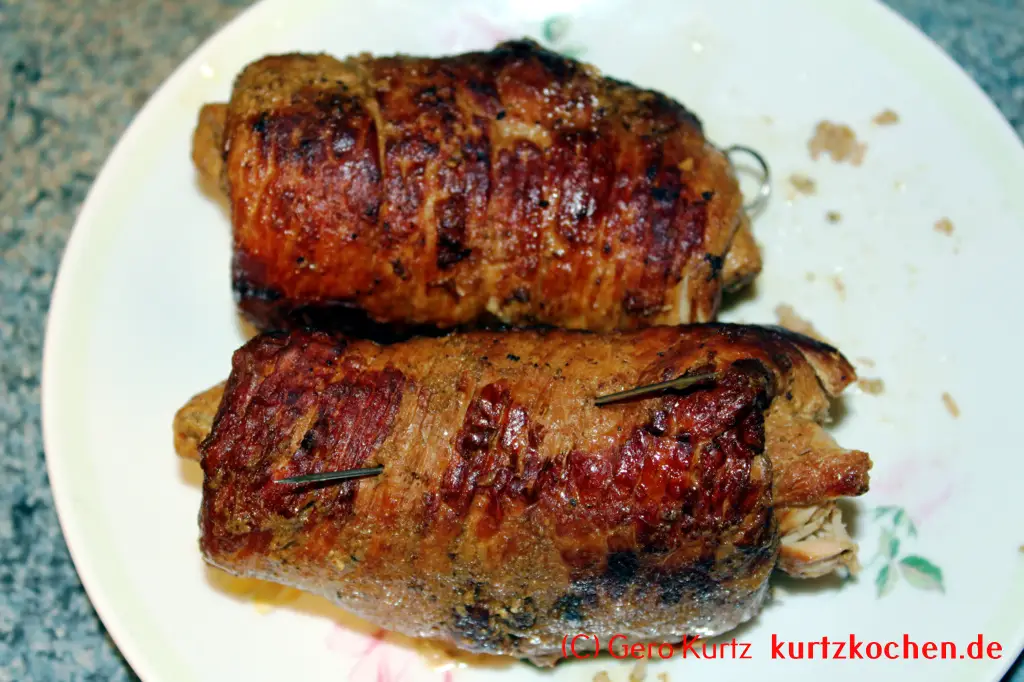 Rezept für Schweinerouladen - fertige Rouladen auf einem Teller