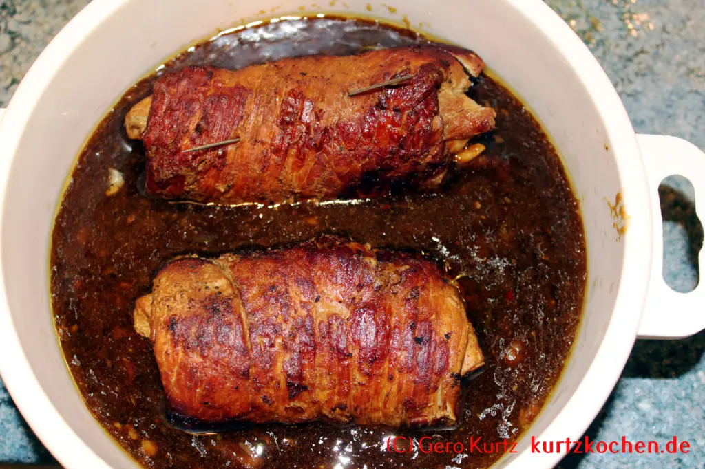 Rezept für Schweinerouladen - Rouladen in fertiger Soße
