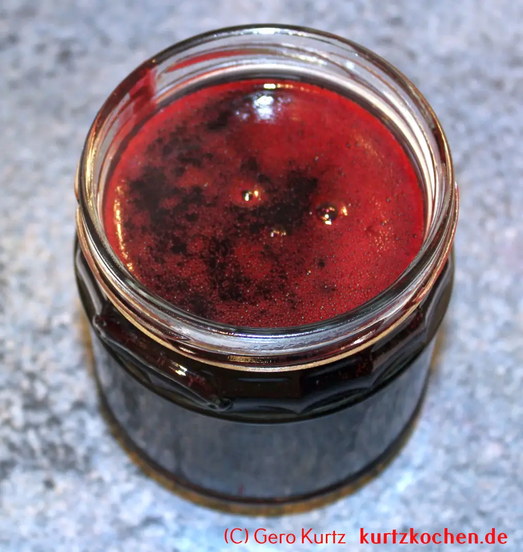 Rezept Johannisbeergelee - befülltes Twist-Off Glas