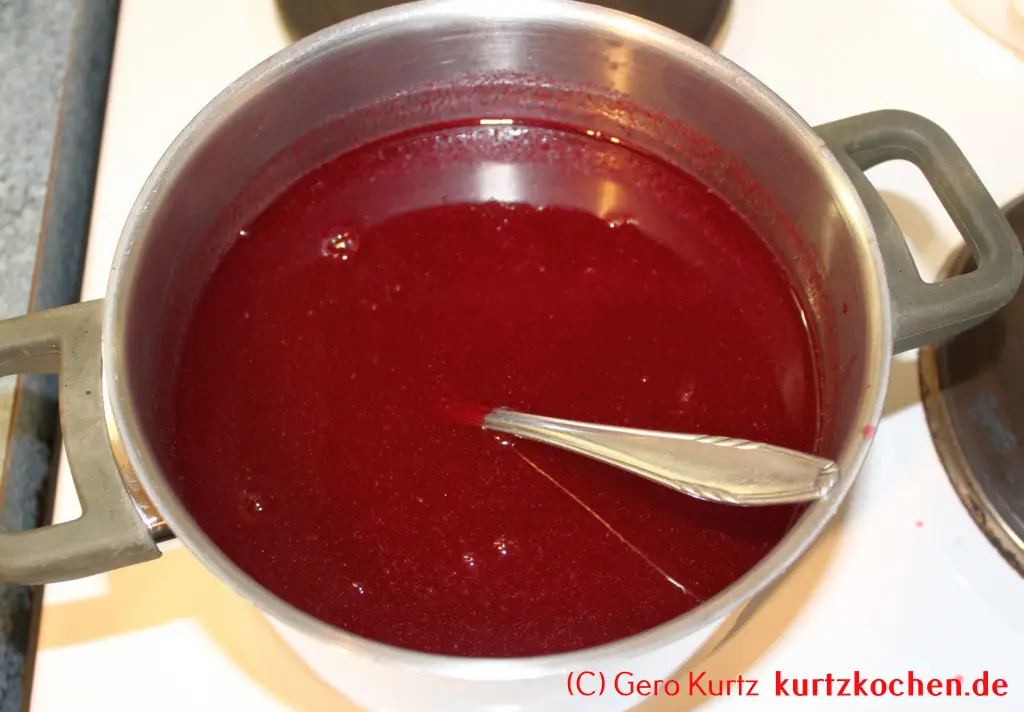 Taybeeren Tayberry Marmelade Gelee - Taybeerensaft mit Gelierzucker