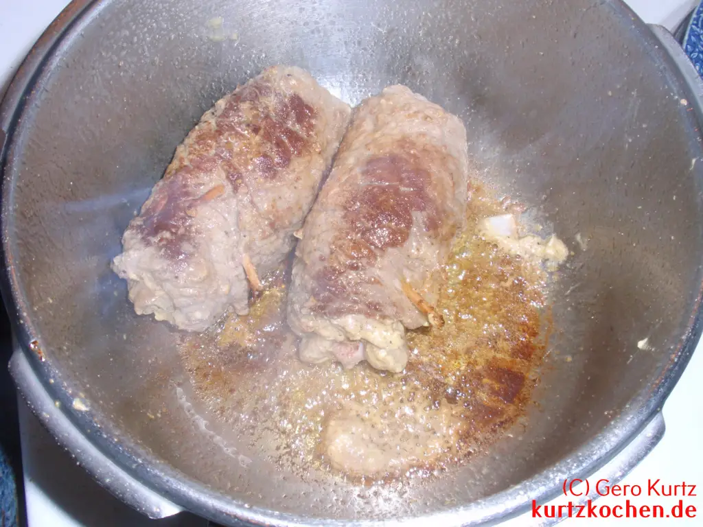 Rezept Rouladen 37 - Rouladen beim Anbraten