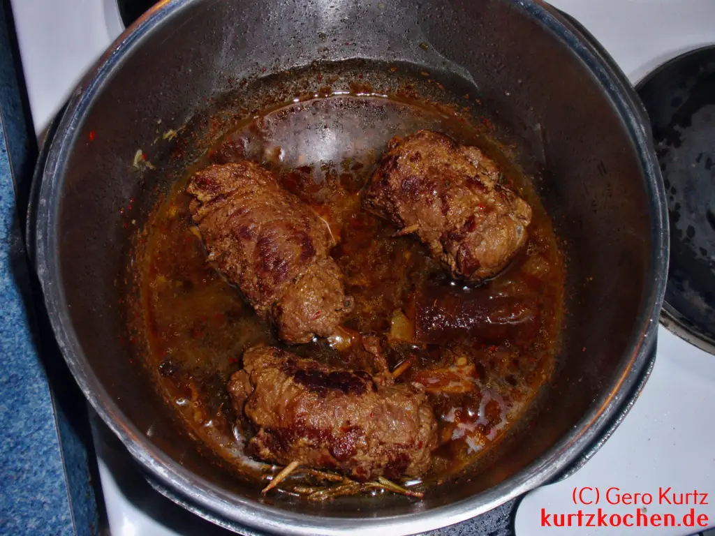 Rezept Rouladen 40 - fertige Rouladen im Schnellkochtopf