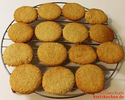 fertige Köllnflocken-Plätzchen
