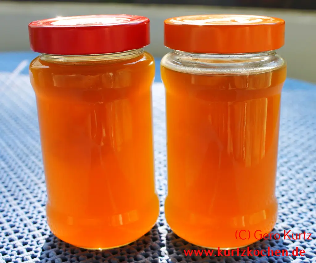 fertige Butterblumenmarmelade 