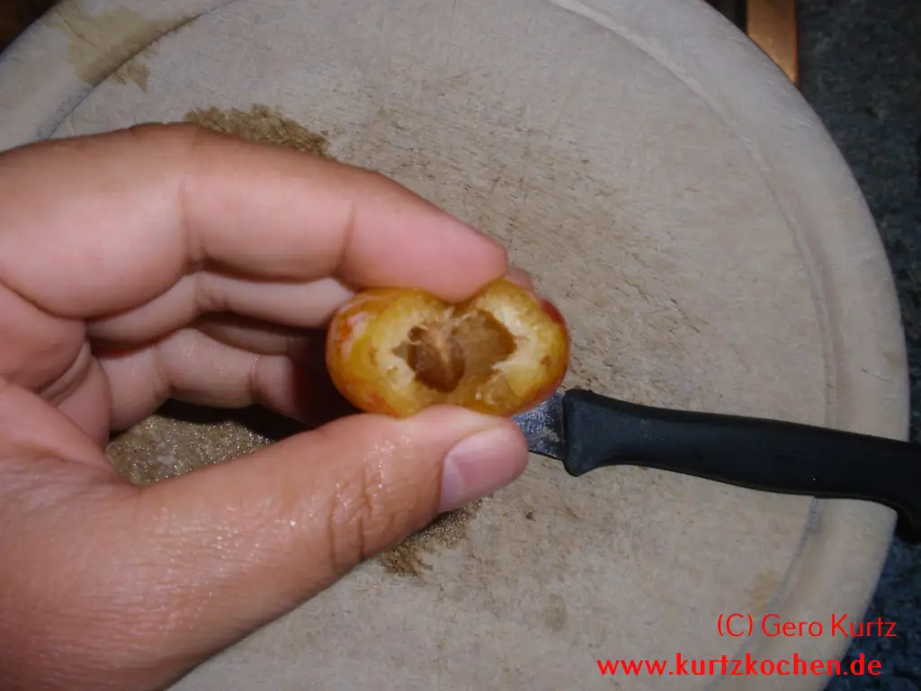 Mirabellenmarmelade Kern einer Mirabelle