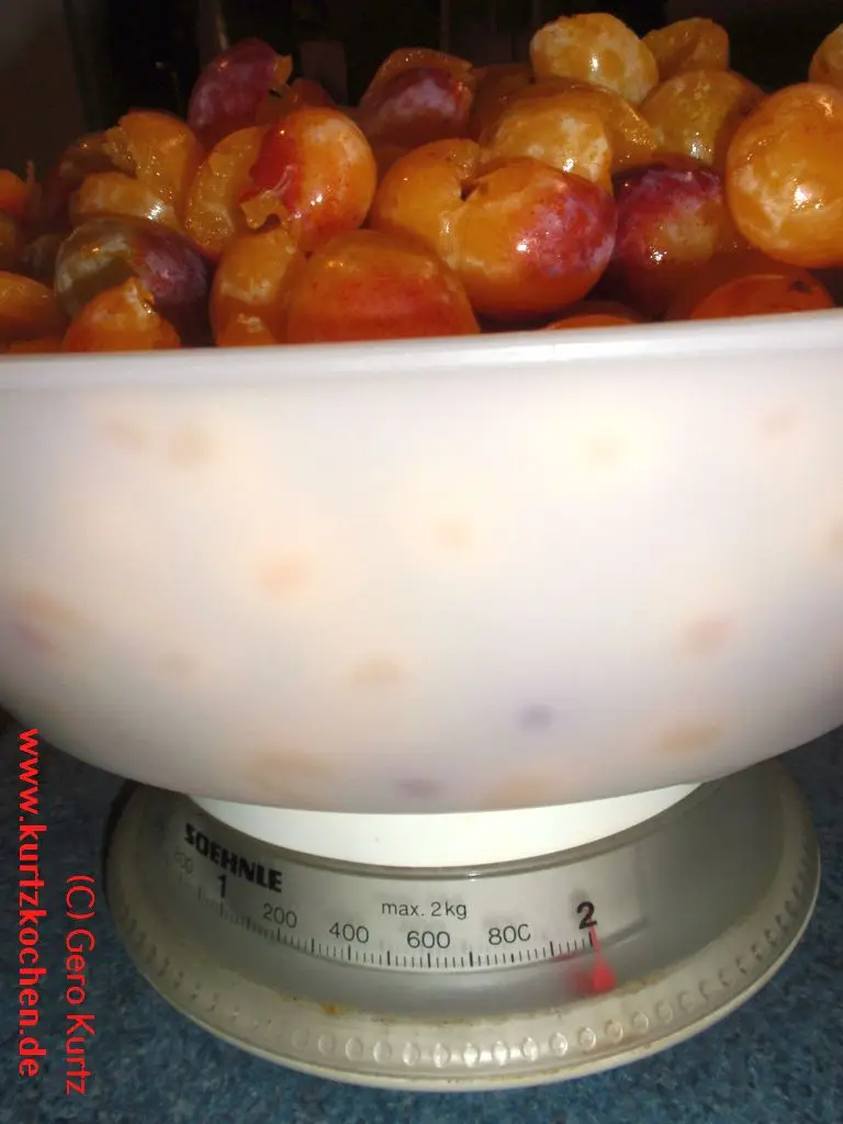 Mirabellenmarmelade 22 Mirabellen abwiegen