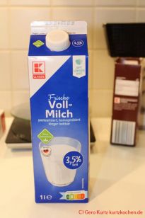 Backmischung Marmor Kuchen von Kathi - ein Tetrapack Milch von Kaufland