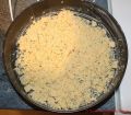 Streuselkuchen mit Pudding-Creme von Dr. Oetker- Streusel auf dem Boden der Springform verteilen