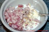 Quark mit Pellkartoffeln - rote Zwiebeln im Quark