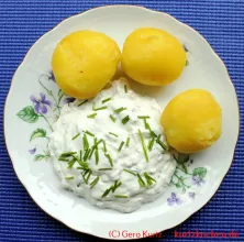 Quark mit Pellkartoffeln - fertiges Pellkartoffel - Quark Gericht