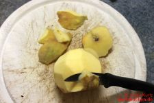 Quitte schälen