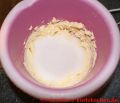 Grundrezept für Gugelhupf Kuchen nach Urgrossmutters Art - Cremige Butter mit Zucker