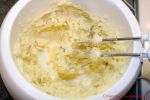Rezept für schnelle Butterkekse - Butter und Zucker schaumig schlagen