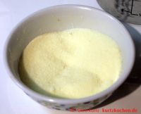 Selbst gebrannte Mandeln - eine Schale Salz