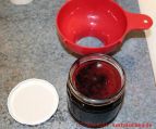 Rezept Johannisbeergelee - Twist-Off Glas mit Marmeladentrichter