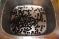 Brombeergelee, Brombeermarmelade - Brombeeren in der Spüle