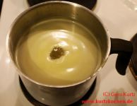 Butterblumenmarmelade kochender Sud
