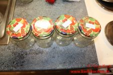 Erdbeermarmelade vier Twist Off Gläser
