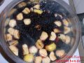 Holundergelee - Holunderbeeren und Mischobst fangen langsam im Kochtopf zu kochen an