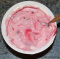 Rezept Johannisbeergelee - Becher mit untergerührtem Johannisbeergelee