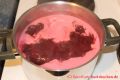 Taybeeren Tayberry Marmelade Gelee - kochender Tayberrysaft