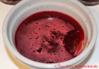 Taybeeren Tayberry Marmelade Gelee - erkalteter Taybeerengelee in einer Schale