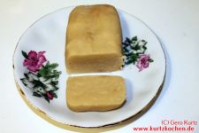 Marzipanrohmasse 36 angeschnittene Marzipan Rohmasse