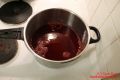 Kirschsaft im Topf