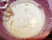 Butter selber machen - Schlagsahne im Schlagbehälter